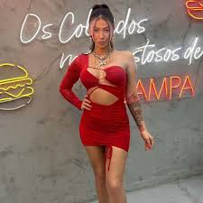 MC Pipokinha atacada e assediada em show