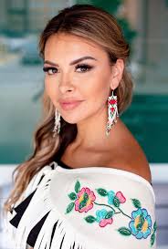 Artist Spotlight, Golden Willow