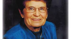 Cleo Walls's Instagram, Twitter & Facebook