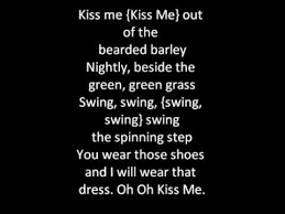 Sixpence None The Richer Kiss Me Puts A Smile On My Face Everytime Kiss Me Love Songs Lyrics