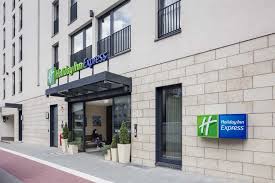 Holiday inn express duesseldorf city nord, an ihg hotel. Holiday Inn Express Am Wehrhahn Dusseldorf Marggraf Architektur