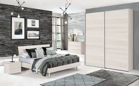 Camera da letto in legno massello come foto. Scarpiera Mondo Convenienza 2019