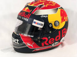 The fangineer #fanintelligence #carnext #thefangineer. Red Bull Formule 1 Max Verstappen 2017 Helm Catawiki