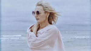 Reni jusis is currently touring across 1 country and has 1 upcoming concert. Reni Jusis Voyage Voyage Official Video Youtube