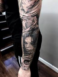 These words could come from biblical text, or favorite books, or proverbs that have deep meaning. 30 Famous Black Tattoo On Arm