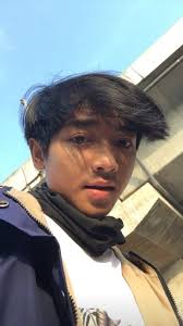 Editan foto orang ingin ganteng (sumber: Pin Oleh Dya Di Isqia Hijri Foto Teman Orang Gambar Teman