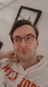 Gender Is Geen Ding: Stan (hij/hem), 23 jaar, theaterstudent, panseksueel