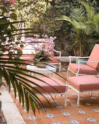 Working For The Weekend But Really Just Working So That I Can Have A Patio As Gorgeous As Aerin S Also Still Crying That Patio Gorgeous Outdoor Decor