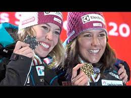 Wendy holdener kennt die frage. Schweizer Doppelsieg Die Bilder Von Der Siegesfeier Wm Wendy Holdener Michelle Gisin Youtube