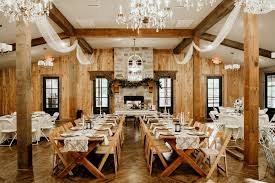 Each site has a rustic charm and a variety of amenities included in your wedding package. 5 Rustic Wedding Venues In Houston Joy
