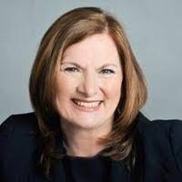 Kara Randall's Instagram, Twitter & Facebook