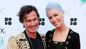 Benson och mike bor tillsammans i memorial, houston. Gunhild Stordalen