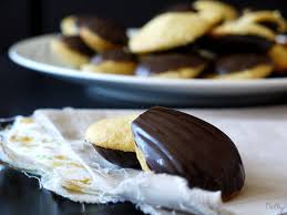 Madeleines Coque Chocolat Http Blogs Cotemaison Fr Cuisinetemeraire 2012 06 20 Madeleines Aux Coques En Chocolat Xt Coque En Chocolat Alimentation Chocolat