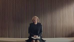 Opowieść podręcznej (2017) zwiastun nr 2 (sezon 3, polski) 1:56 opowieść podręcznej płodna offred (elisabeth moss) jest podręczną, która mieszka u wysokiej rangi komandora i jego żony. Opowiesc Podrecznej Sezon 4 Odcinek 8 Kiedy Premiera I Gdzie Ogladac Eska Pl