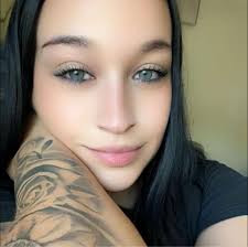 Where to find custom decorated cookies near West St. Paul?