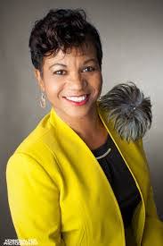 Tia Diggs's Instagram, Twitter & Facebook