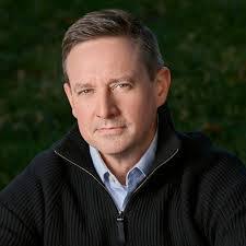 Mark Lorenzen's Instagram, Twitter & Facebook