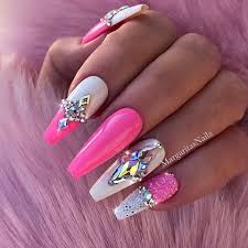 A similar design can be created on other nail. Princess Pink And White Coffin Nails Margaritap Margaritasnailz Instagram Pinknails Chromenails Coffinnai Pink Bling Nails Pink Nail Designs Luxury Nails