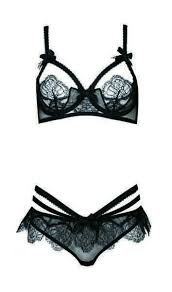 Pin Ot Polzovatelya Mira Gold Na Doske Devichi Veshi Kupalnik Bikini Kupalnik Stil