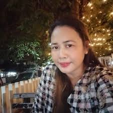 🌺 Ruby Lantern Orchid 🌺 This captivating orchid is the Ruby Lantern,  known for its vibrant, crimson-red blooms that resemble glowing lanterns.  The large, intricate flowers feature intricate patterns and a striking,