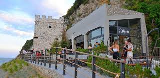We did not find results for: Gallaria Sthn Paralia Pantelehmona Sthn Pieria Paradeigma A3iopoihshs Paliwn Ypodomwn Deite Fwtografies Omorfa Taxidia