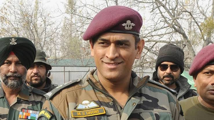 Image result for dhoni in army post pic"