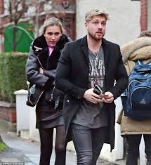 Sam confirmed the news to mailonline, adding that he believes in forgiveness, which he is practicing by reconciling with zara. Zara Mcdermott And Sam Thompson Try To Keep A Low Profile As They Exit Chelsea Pub Gm Newshub