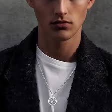 Amazon.com: KATHLU Collar de San Jorge para hombres y mujeres/plata de ley  925, medallas religiosas, amuleto, collar de protección, regalo de joyería  de San Jorge, Plata esterlina, No es una piedra preciosa :