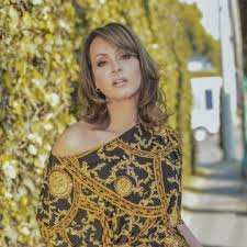 La actriz venezolana volverá a encarnar a paola bracho, personaje emblemático que la hiciera famosa en toda latinoamérica, pero ahora en el teatr. Revive Actriz Gabriela Spanic A Paola Bracho De La Usurpadora Show News