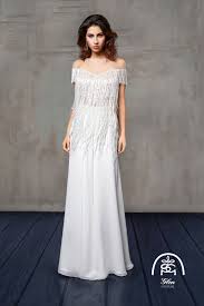 Facciamo un salto indietro nel tempo e atterriamo nei magici anni 20: Abito Anni 20 Con Base Di Tulle Ricamato Con Frange E Pantalone In Chiffon Bianco Seta Base Di Cady Abiti Da Sposa Abiti Da Sposa Anni 20 Abiti