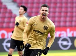 All scores of the played games, home and away stats eintracht frankfurt haven't lost a match in 31 of their last 36 matches in bundesliga. Bundesliga Eintracht Frankfurt Hat Die Passende Mannschaft Zur Stadt Der Spiegel