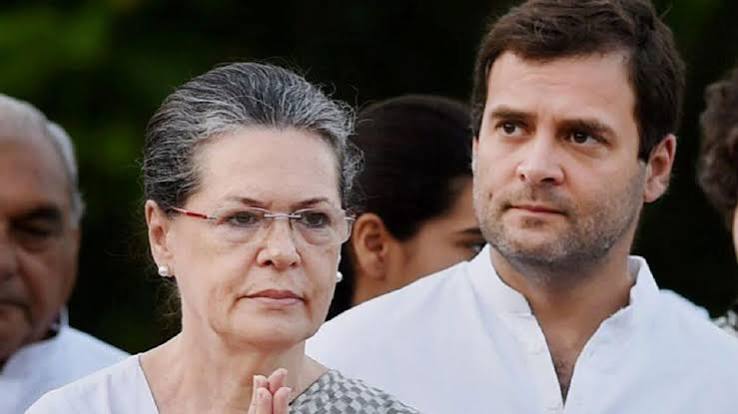 National Herald case: सोनिया और राहुल गांधी को ED का नोटिस, कांग्रेस नेता सिंघवी का दावा - national herald case ED notice to sonia gandhi rahul gandhi Randeep surjewala NTC - AajTak