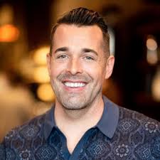 Proud to stand alongside our Coffeehouse Leaders this week in Las Vegas at  our SM Leadership Experieonce! We reinforced the power of connection and  commitment to our Back to Starbucks strategy!… |