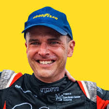 Robert Kilsby's Instagram, Twitter & Facebook