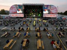 The donauinselfest is generally held in june, however, in 2021, it will be held from september 17th to 19th. Donauinselfest 2021 News Bands Programm Plan Buhnen Fotos Vienna At Vienna At