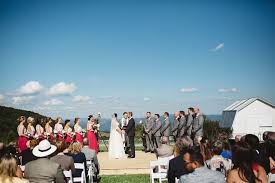 Wedding Ceremony At The Overlook Barn With Perfect View Of The Blue Ridge Mountains L Michelle Lyerly Phot Wedding Venues In Nc Upscale Weddings Coral Wedding