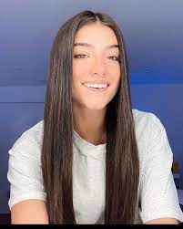 7 833 Mentions J Aime 117 Commentaires Charli D Amelio Charlie Damelio Sur Instagram Charlidamelio Em 2021 Celebridades Meninas Meninas Baixas Garotas