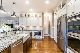 Melissa Soper A Designer On Staff At Today S Starmark Custom Cabinetry Furniture Designed This Kitchen F Kitchen And Bath Showroom Custom Kitchens Kitchen