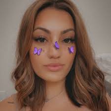 Caitlin Raasch (@caitlimania)