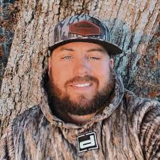 Christian Tull's Instagram, Twitter & Facebook