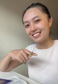 Kalung Wasiat Bunda Maria: Simbol Iman dan Perlindungan