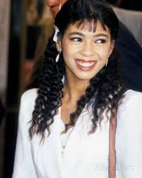 Black Actresses In Their 20s Pin By Miggy On Famous People Beautiful Women Over 40 Beautiful Smile 80s Actresses