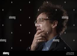 David goliath hi-res stock photography and images