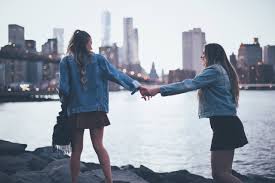 Cute friends i think im falling 4 u ¡ vitinhooy. Cute Cartoon Characters Funny Aesthetic Profile Pictures Friendship Best Friend Aesthetic Pictures