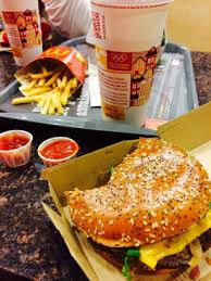 Mcdonald S Montreal 6415 Rue Sherbrooke E Mercier Hochelaga Maisonneuve Restaurant Reviews Order Online Food Delivery Tripadvisor