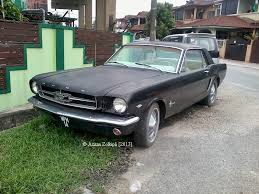 Bahagian kereta dalam bahasa inggeris. Kereta Otot Muscle Car Dari Lensa Kamera Telefon Bimbit
