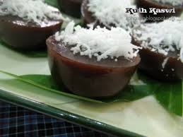 Find the latest cara therapeutics, inc. Kuih Kaswi Singapore Food Food Desserts