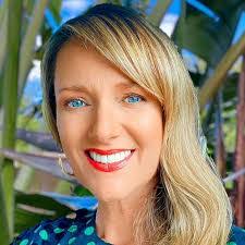 Dana Munson's Instagram, Twitter & Facebook