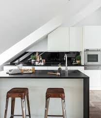 Stunning Attic Apartment In Stockholm Dust Jacket Kuche Dachschrage Kuche Dachschrage Ideen Kuchen Design