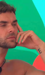 Why Has Harry from Love Island Got An E
